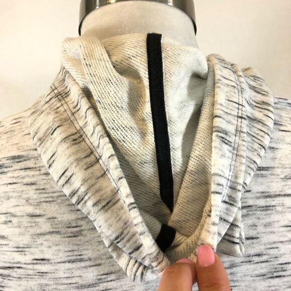 Art‎ Class Short Sleeved Hooded Sweatshirt Medium - Picture 6 of 11